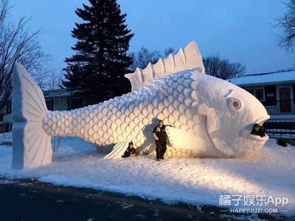 用雪堆出海象、章鱼、海龟，这三兄弟厉害了