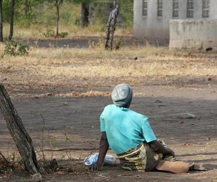 卡图马族女人祖祖辈辈都是对误闯入她们领域的男人毫不客气