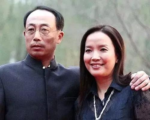 张丰毅戏外被称为人渣父亲，拒绝参加儿子婚礼因见前妻太尴尬！