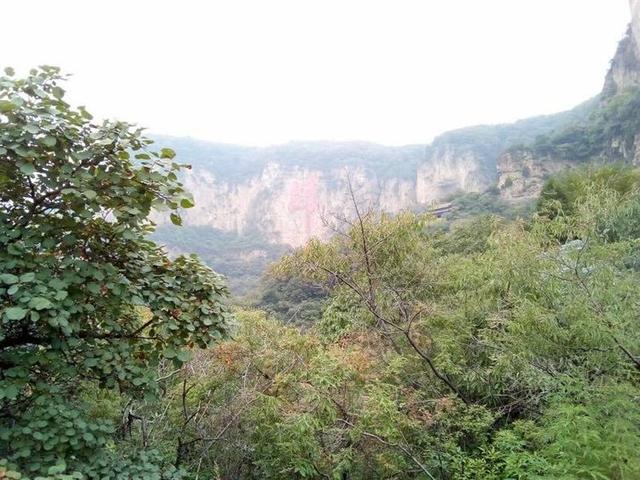 “全城热练”行走太行——石家庄市健身旅游登山节第二站在平山县天桂山风景区隆重举行！