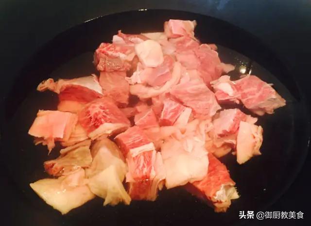 炖牛肉时，只需掌握这三个技巧，牛肉软烂香浓还入味，快学学吧