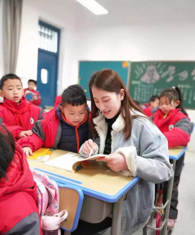 湖南省株洲市天元区新马小学以爱动其心，以智动其行—刘思夏老师