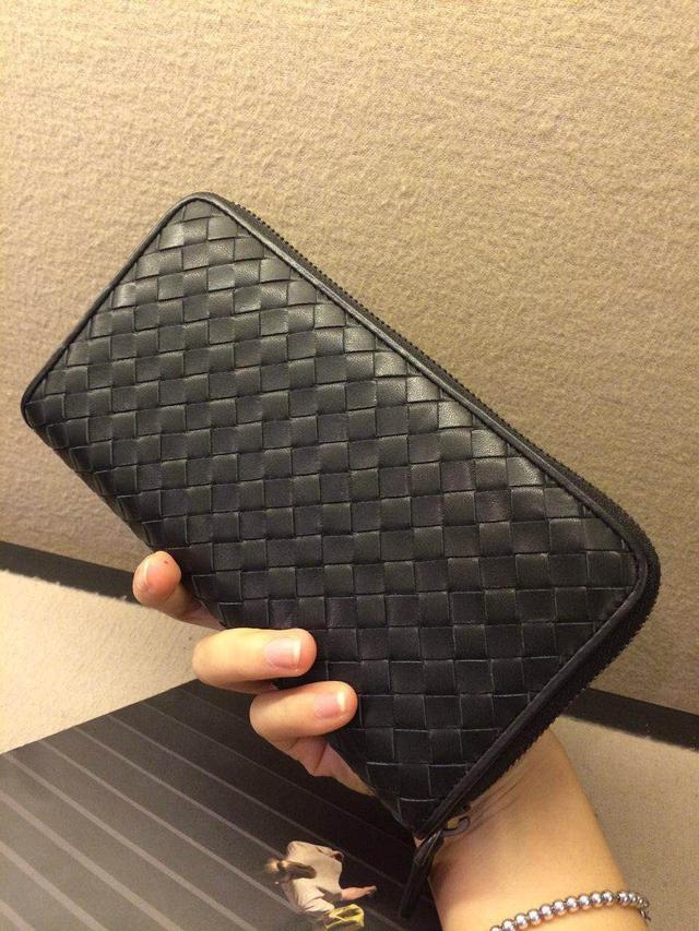 宝缇嘉Bottega Veneta：跳跃指尖的编织艺术