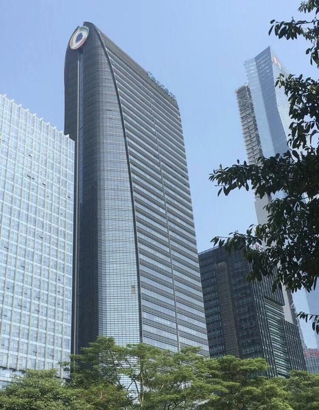 这就是腾讯总部大厦，它和深圳原第一高楼有什么渊源呢？