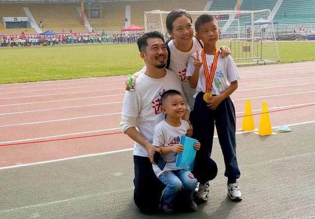 越秀｜2018年东川路小学运动会：精彩航模表演，亲子有爱上阵