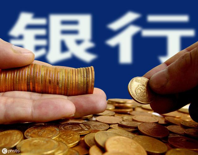 100万元存银行，年利率3.85%，月领3200元，这种理财适合2类人