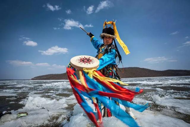 中国冬天最美的雪国列车K1227，一路向北，开往童话之地！