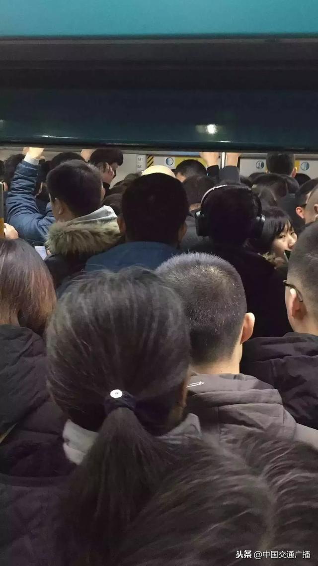 北京地铁4号线今早出现大面积延误，刚刚京港地铁回应了