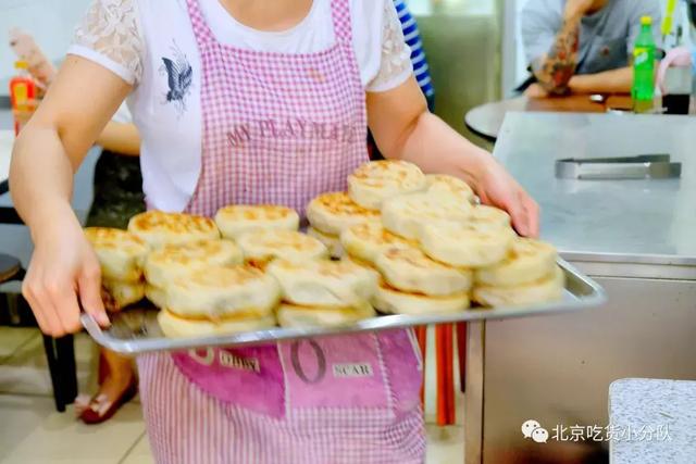 别问为什么，牛街这家老店开门前半小时来排队