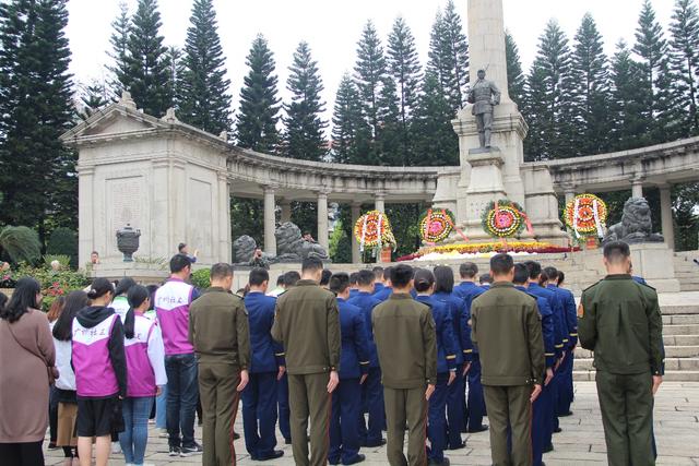 天河｜清明将至，缅怀先烈！十九路军淞沪抗日阵亡将士陵园内，他们郑重宣读祭文