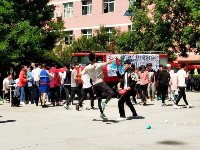 西安轨道交通学校学生会招新进行时～