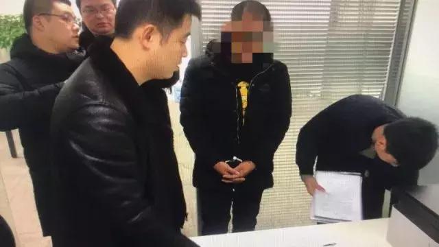 “套路贷”的套路！借9万2年后“滚”成80多万，男子被逼自杀