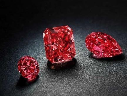 珠宝百科：十分钟带你认识鲜红的烈焰宝石 --“红宝石”