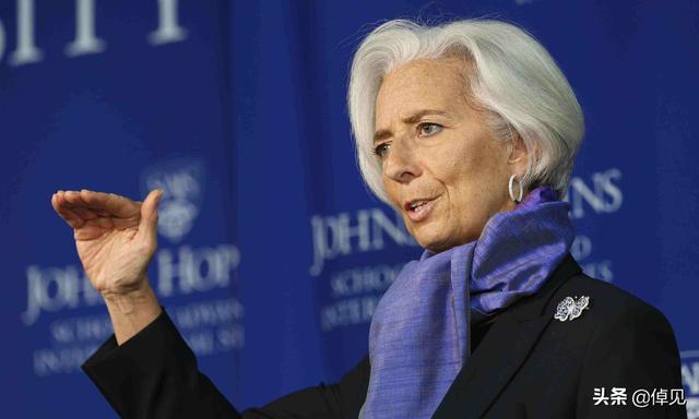 时尚的金融女魔头，国际货币基金组织第一位女性掌门的人生