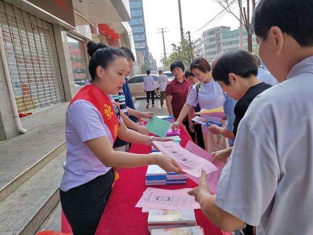 祁阳支行组织开展以“征信助力小微企业与民营企业融资发展”为主题宣传活动