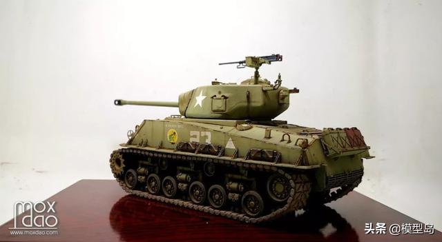 1/35 麦田M4A3E8和樱花萝莉豹 | 模型作品