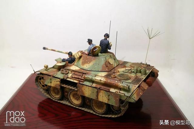 1/35 麦田M4A3E8和樱花萝莉豹 | 模型作品