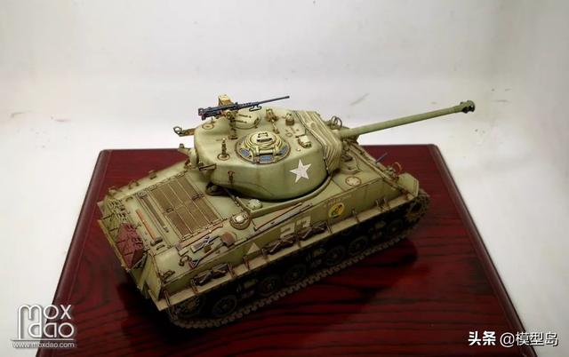 1/35 麦田M4A3E8和樱花萝莉豹 | 模型作品