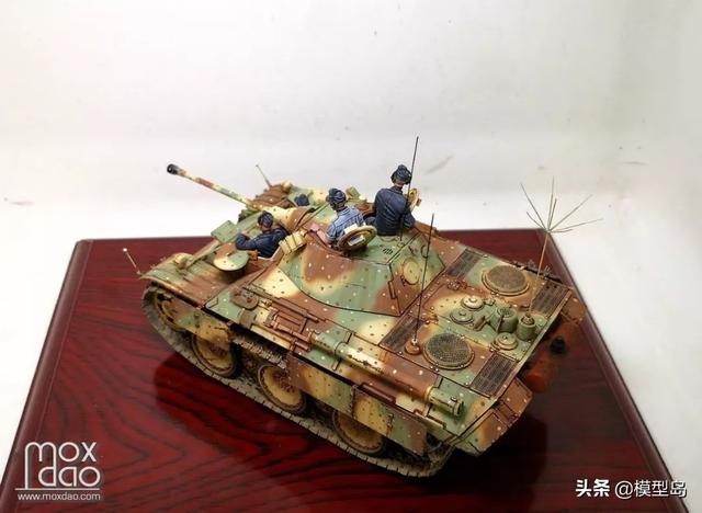 1/35 麦田M4A3E8和樱花萝莉豹 | 模型作品