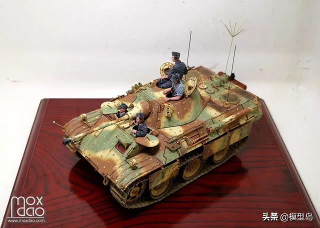 1/35 麦田M4A3E8和樱花萝莉豹 | 模型作品