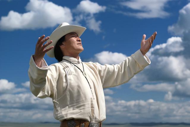 著名蒙古族歌手布仁巴雅尔因病去世 享年58岁