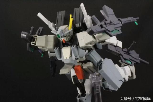 转帖：11区测评系列 HGBF 七枪智天使高达 TYPE.GBF 素组测评